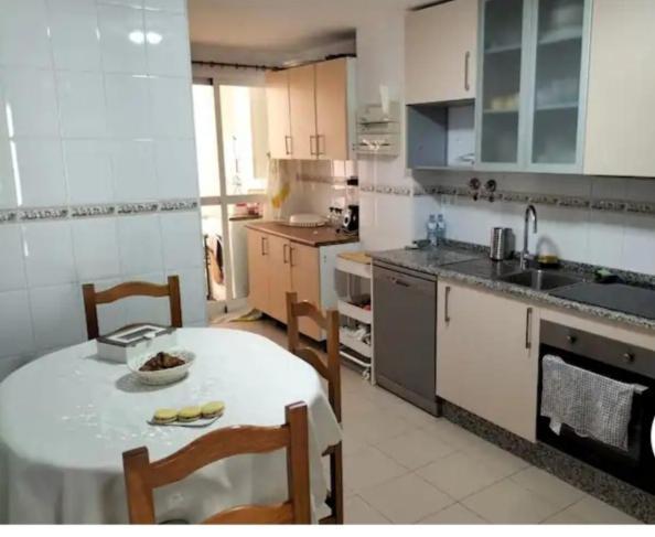 Torremolinos Alquilo Habitacion Con Bano Compartido Y Cocina Compartida Exterior foto